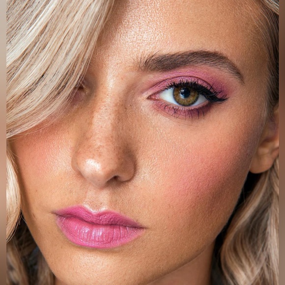 TEEEZ COSMETICS | Suit of Armor Dont Blush Me Blusher in Mauve - Picture 3 of 7